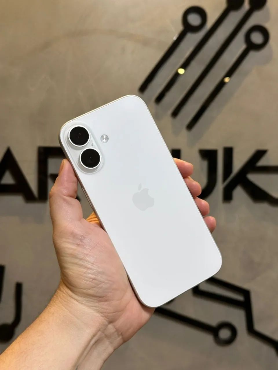 iPhone 17 Branco 256GB 100% (Nota e garantia Apple até 10/2026