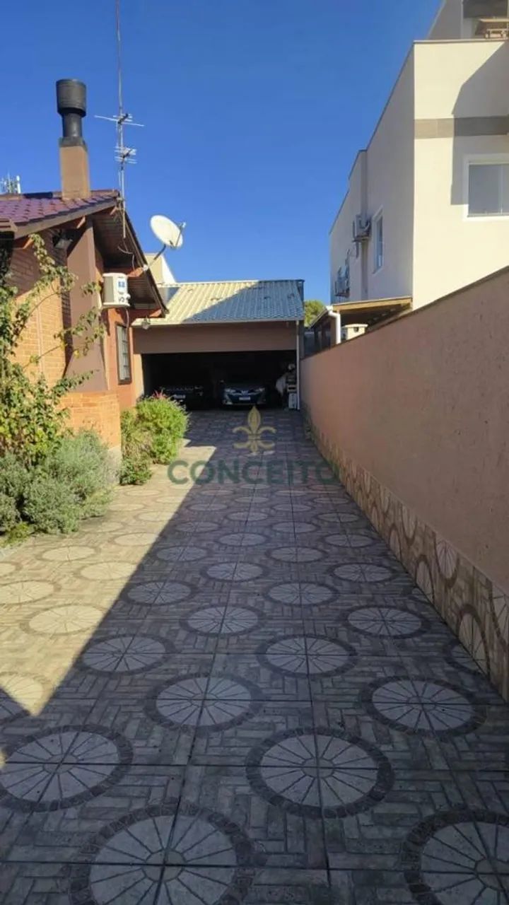 Casa com Duas Residências à Venda no Campeche  Florianópolis/SC | Amplo Terreno e Excelent - Foto 3