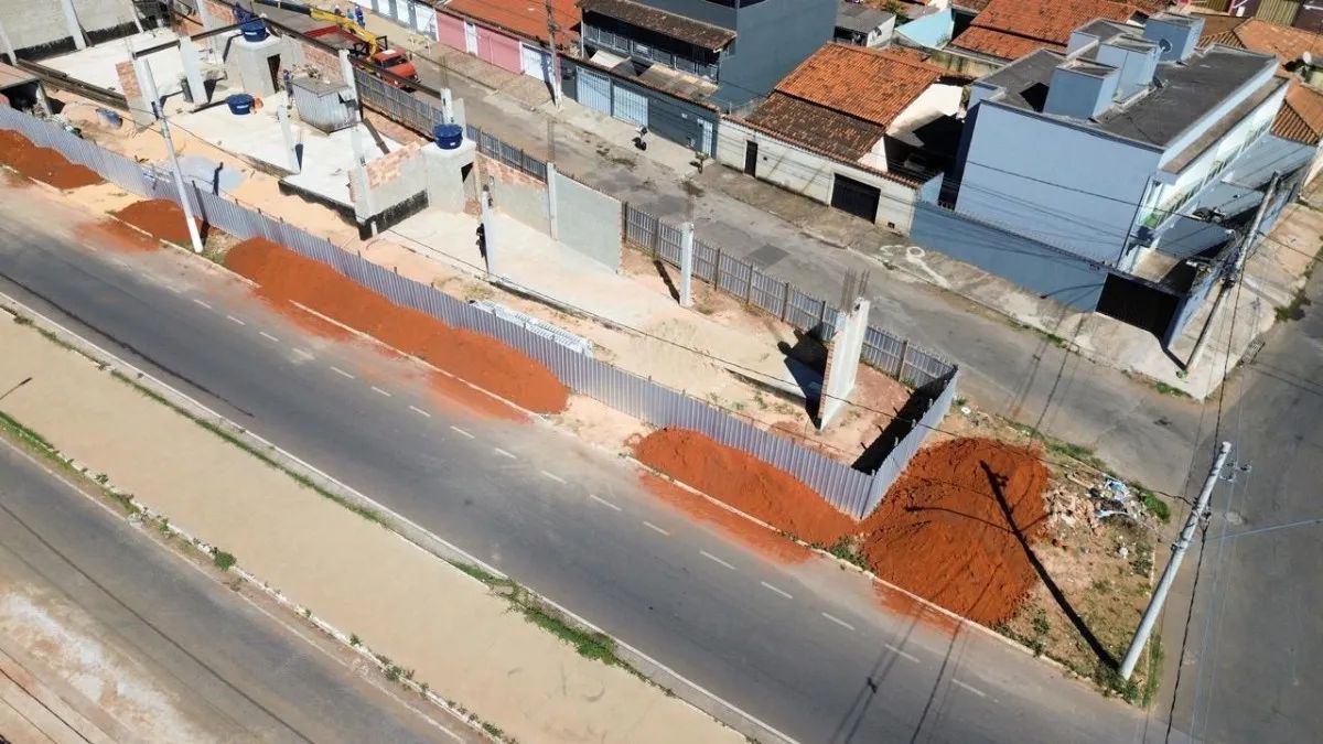 Loja / Salão / Ponto Comercial para alugar em Sete Lagoas - Foto 5