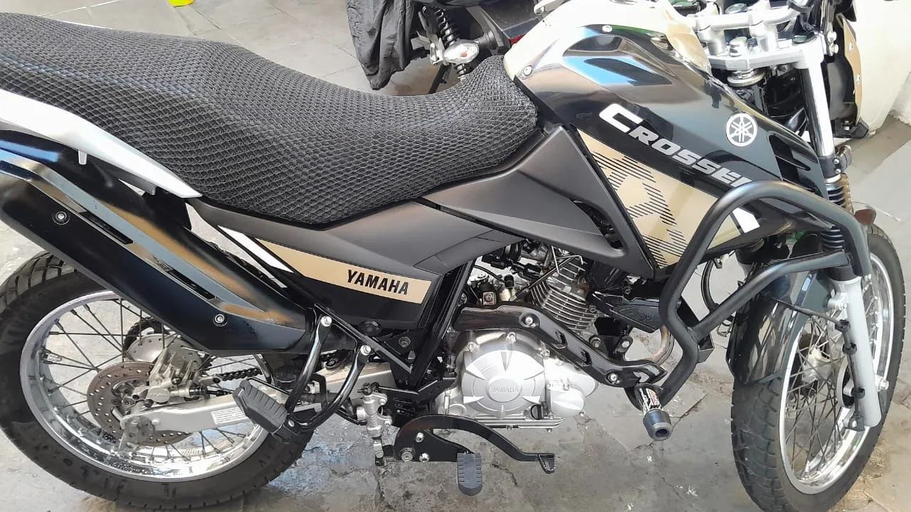 YAMAHA CROSSER EXTRA 2024 - Foto 4