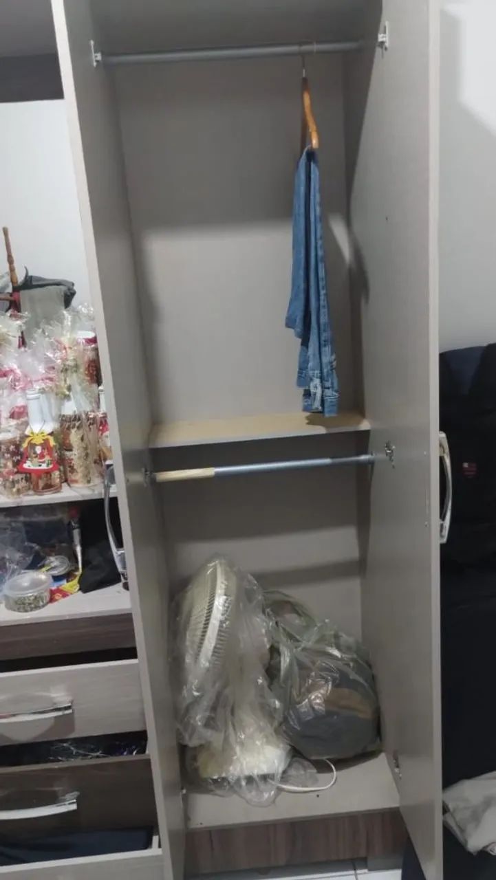 Guarda roupa casal com espelho - Foto 4