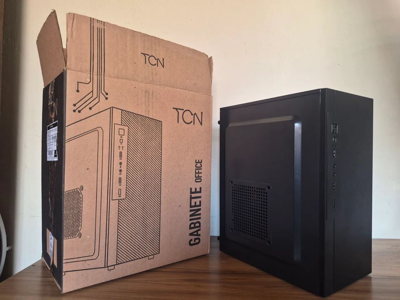 Gabinete i3 7100/8GB de RAM/SSD 90GB - Foto 2
