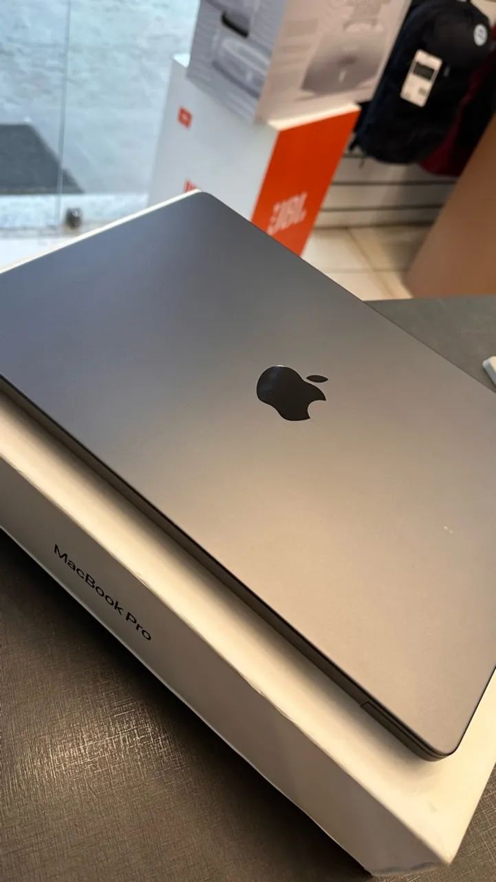 MacBook Pro M4 14? 16/512 