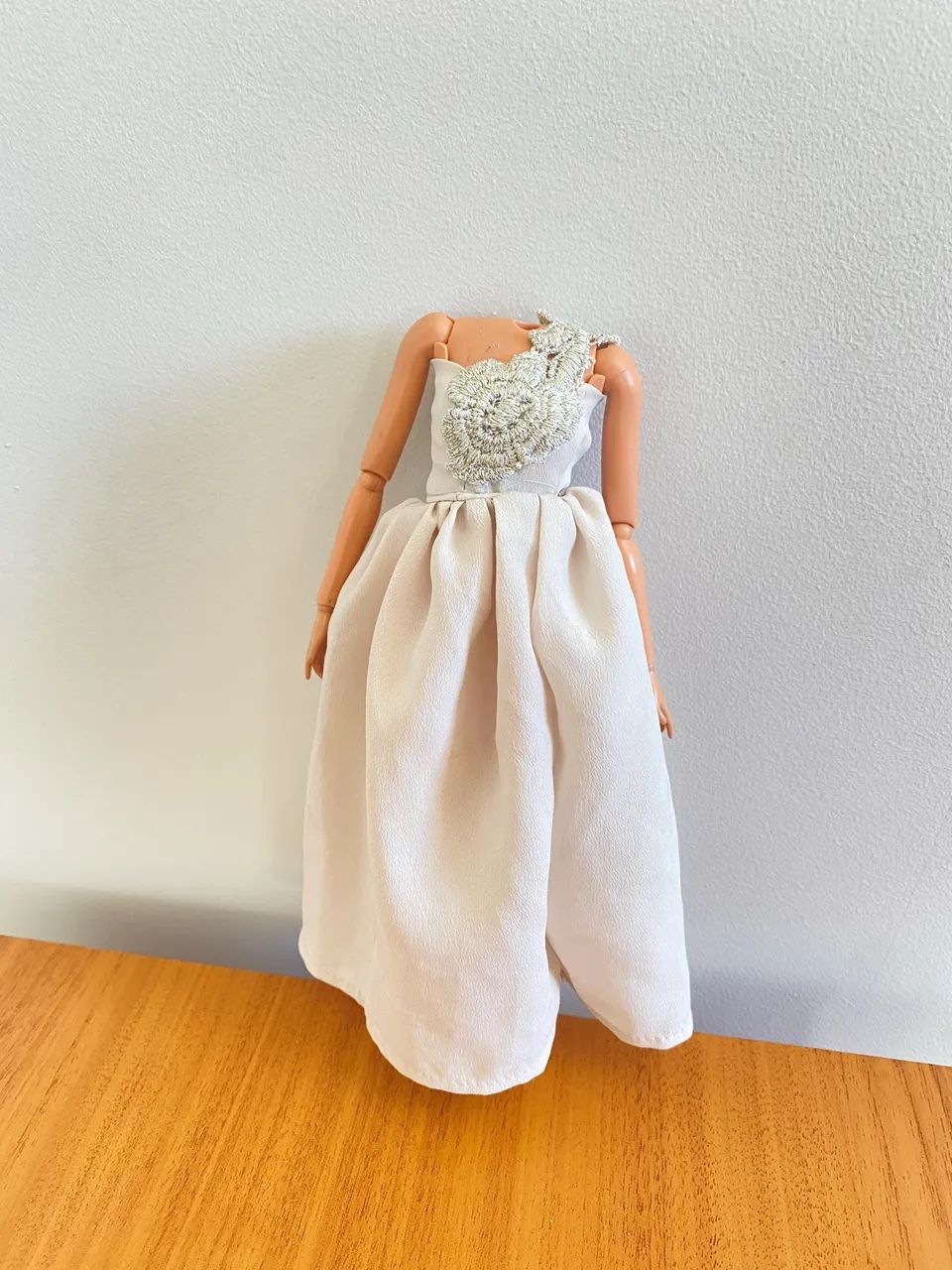 Barbie - Roupinhas + sapatinho  - Foto 4