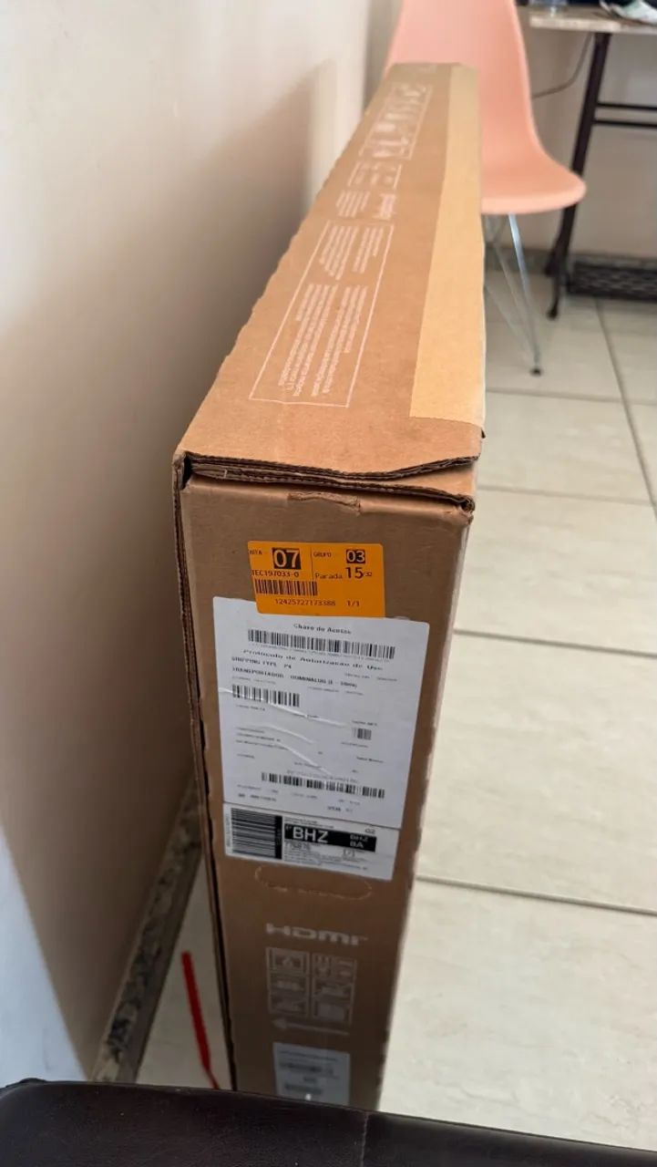 TV Samsung 50 polegadas, modelo M75H, com tecnologia Mini LED. - Foto 2