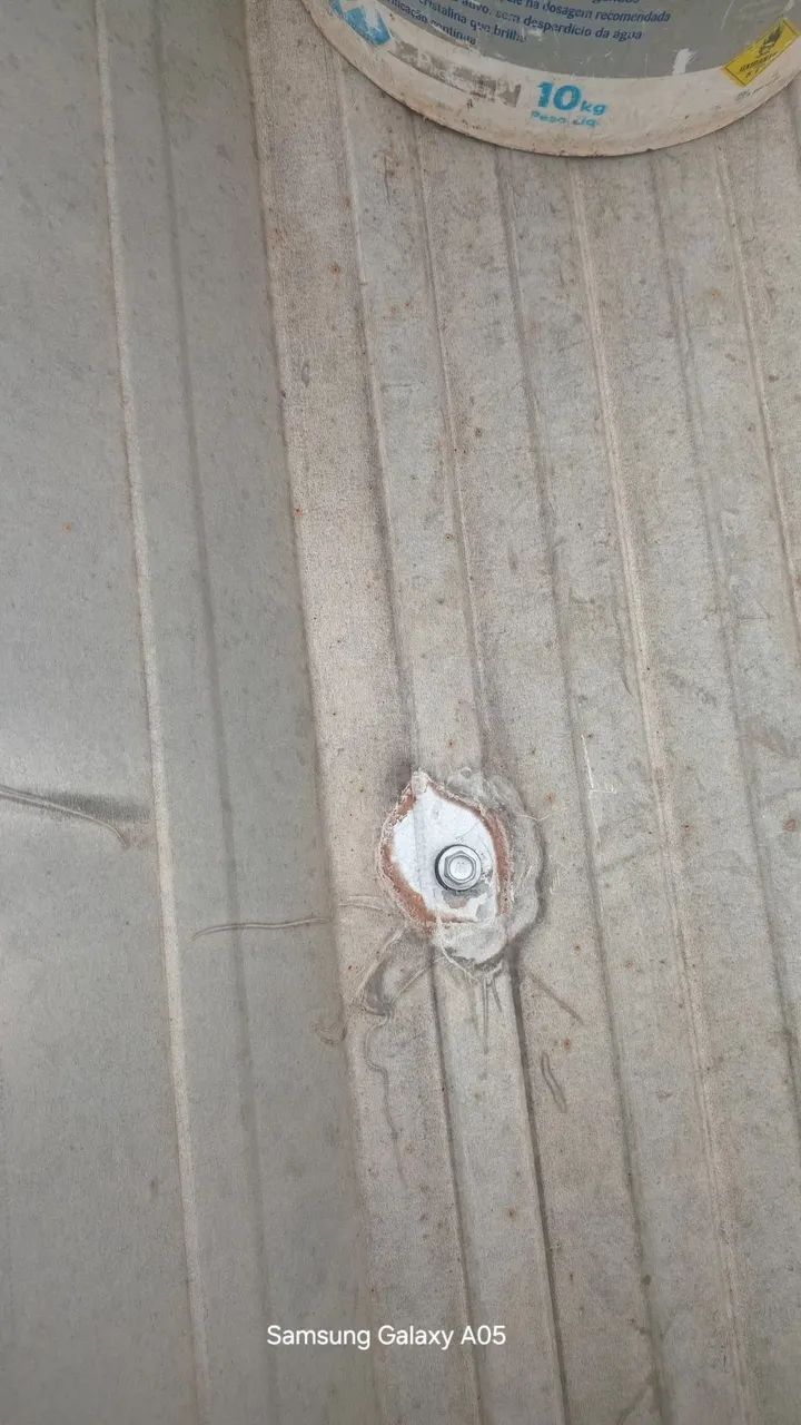 Vazamento e reparos de telhado industrial  - Foto 5