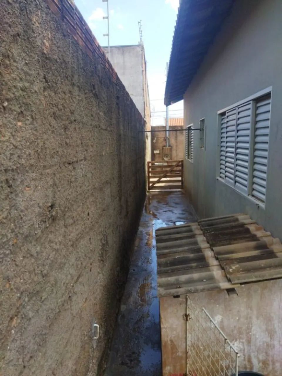 Venda de Casas / Padrão na cidade de Uberaba - Foto 2