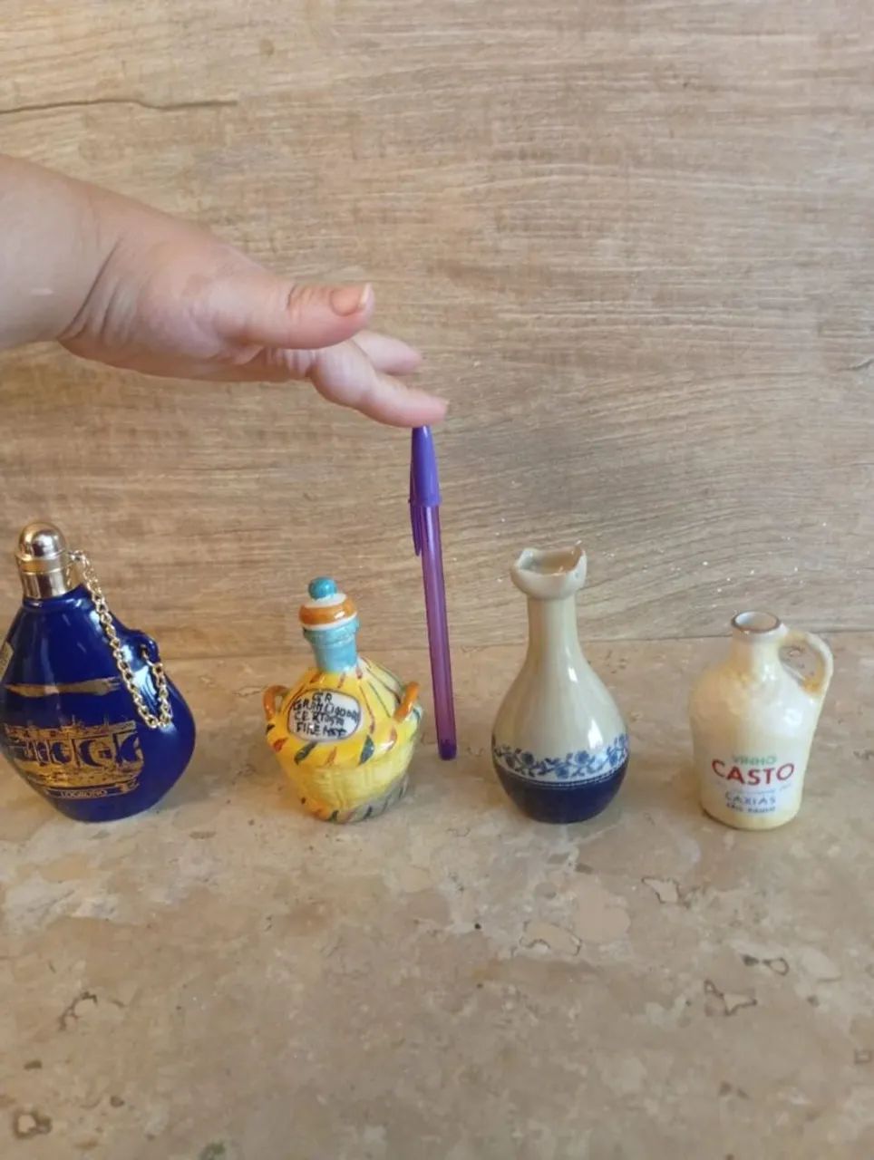 4 mini garrafinhas de bebidas colecionáveis. - Foto 2