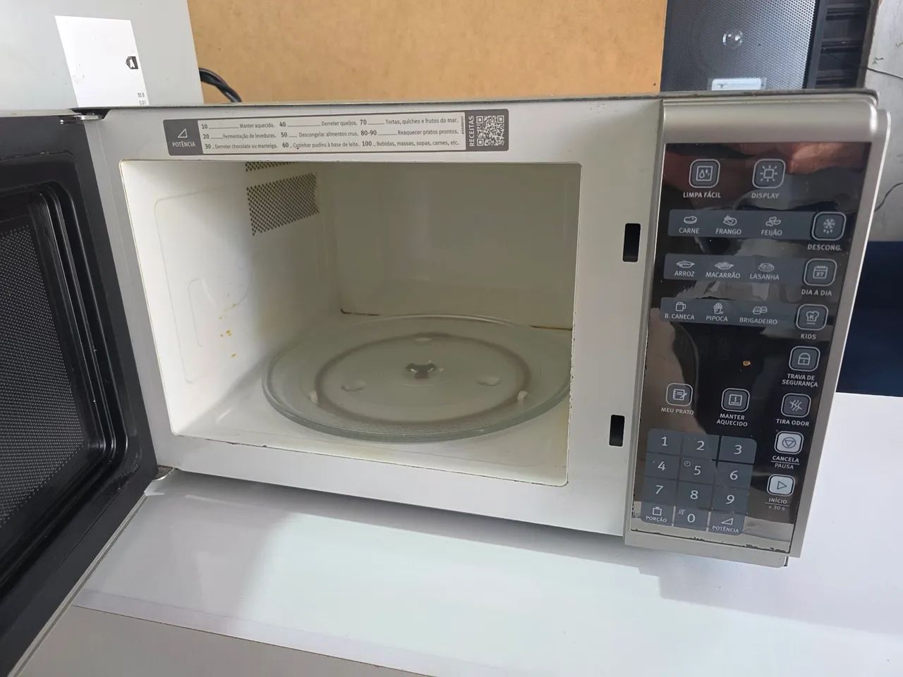 Microondas Electrolux funcionando perfeitamente  - Foto 4