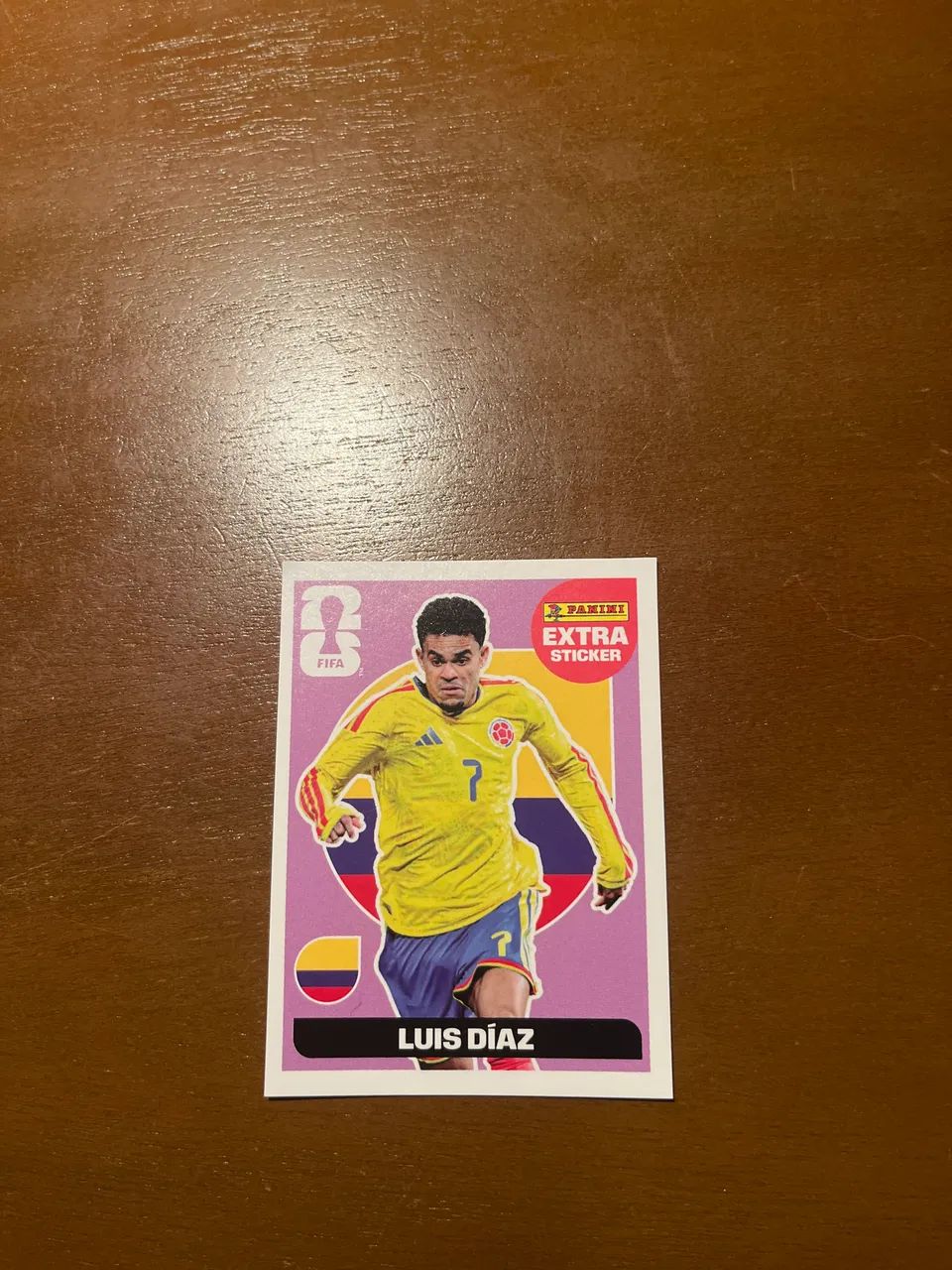 FIGURINHA LEGEND BASE LUIS DÍAZ