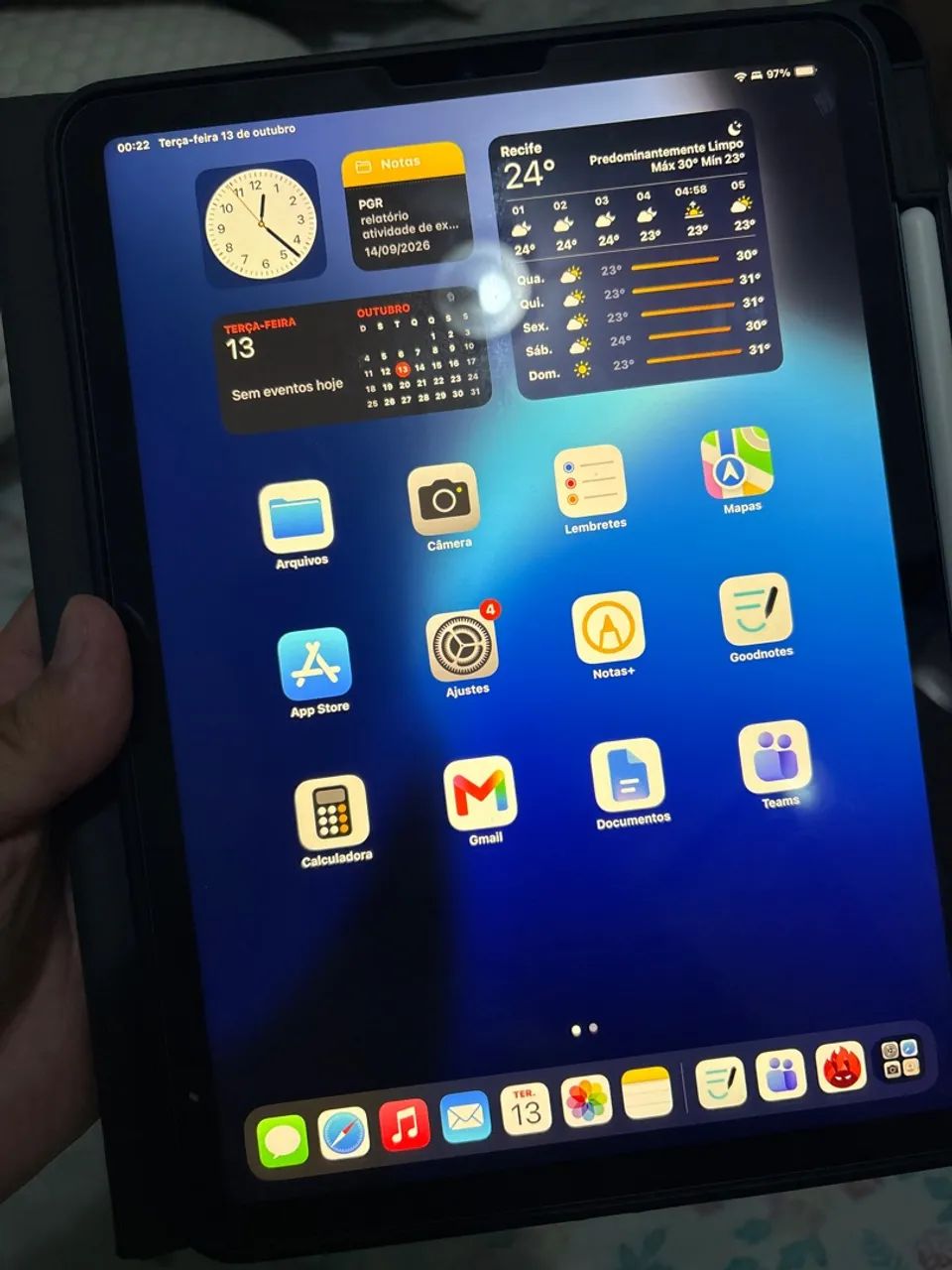 IPAD AIR 5 COM PROCESSADOR M1 - EXCELENTE ESTADO E COM APPLE PENCIL - Foto 2
