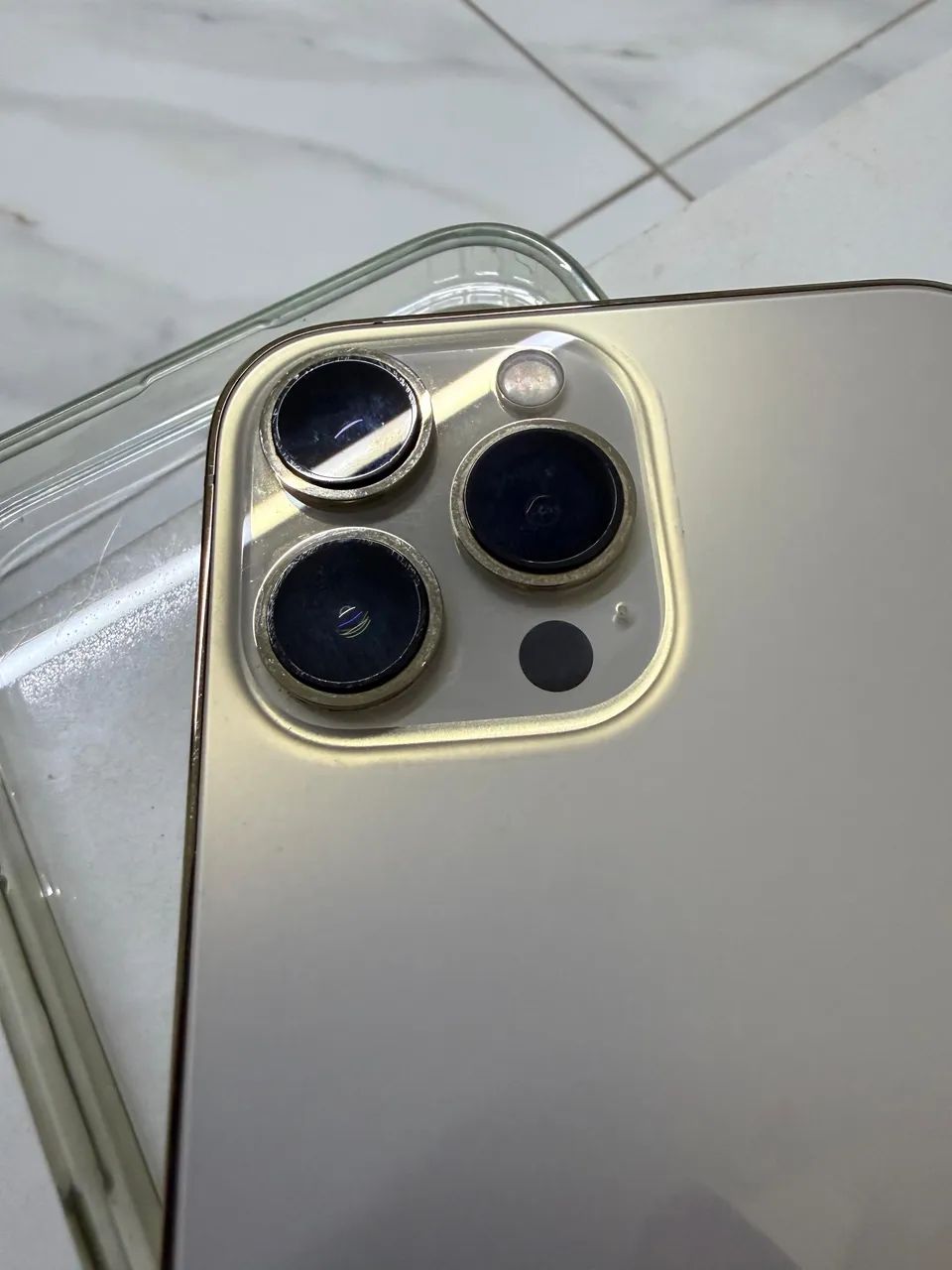 iPhone 13 Pro Max impecável,aceito troca em iPhone maior com volta minha 