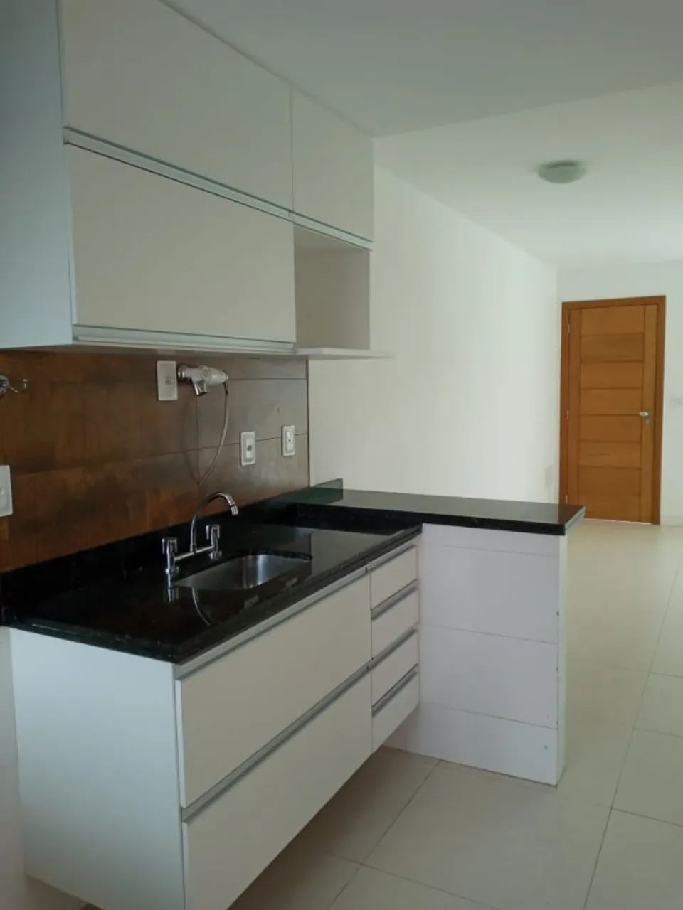 2 quartos suite sacada condomínio Itaipu - Foto 4