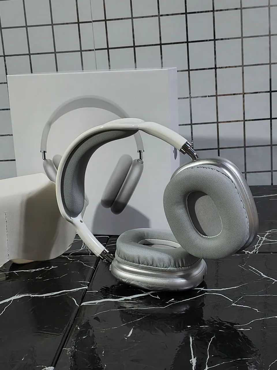 Headphone tws para iPhone é Android até 12 horas de reprodução - Foto 3