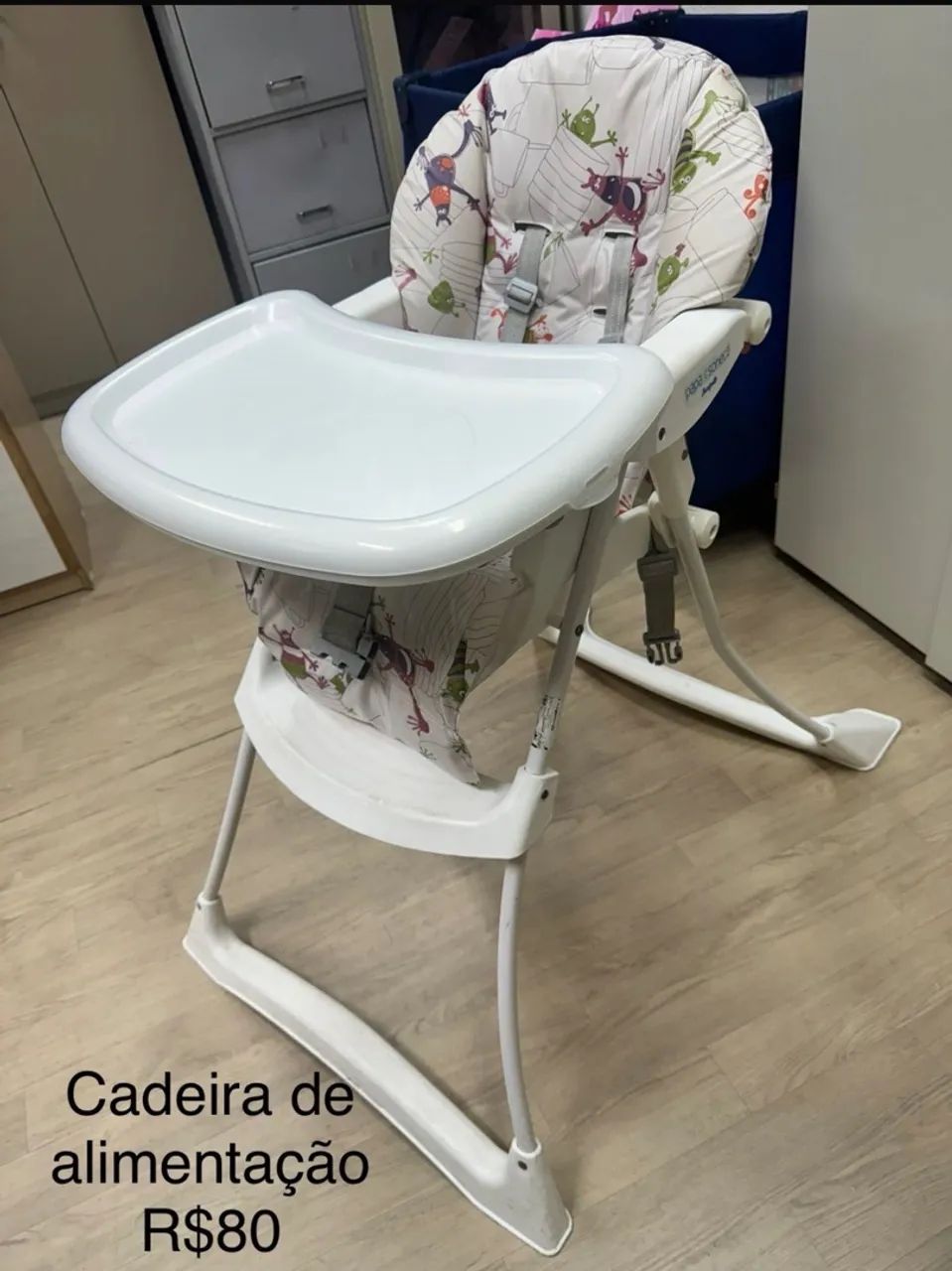 Cadeirinha de alimentação bebê