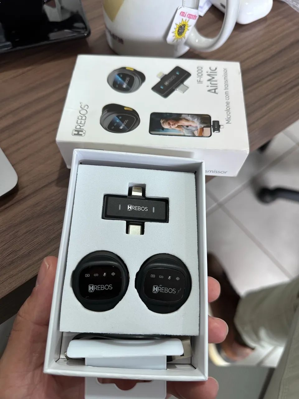 Microfone de lapela sem fio - Foto 4