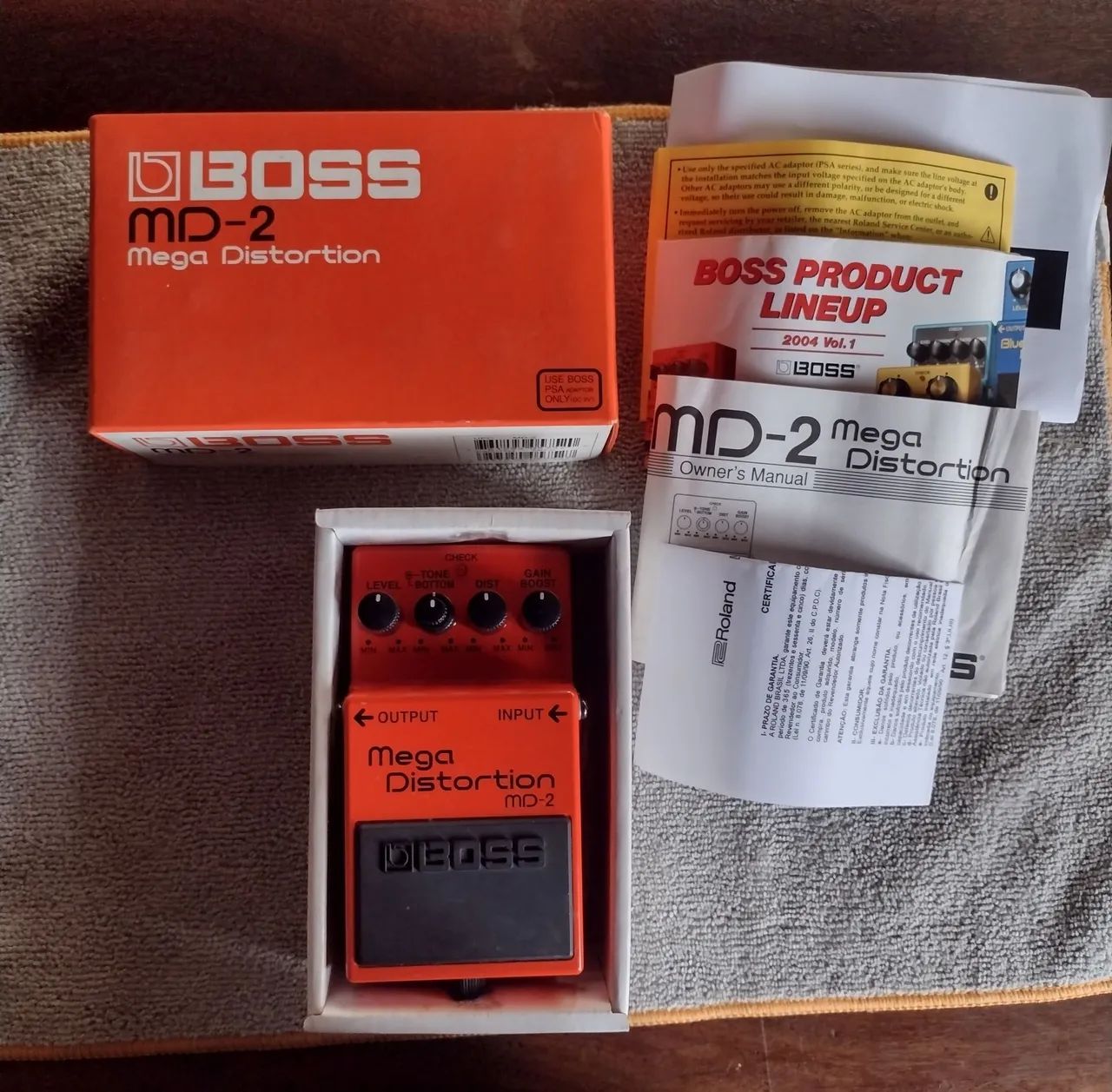 Pedal Boss Mega Distortion MD-2 semi novo, com caixa, manual e docs - Foto 2