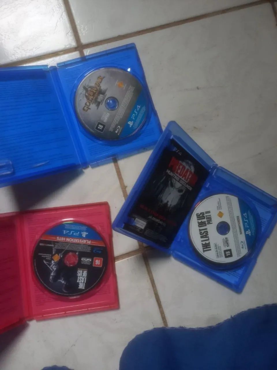 Troca esses 3 jogos de ps4 usados - Foto 2