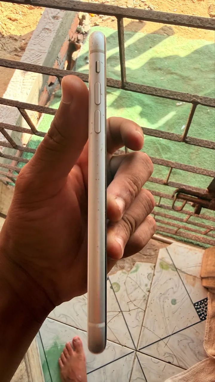 iPhone XR 64g branco  - Foto 4