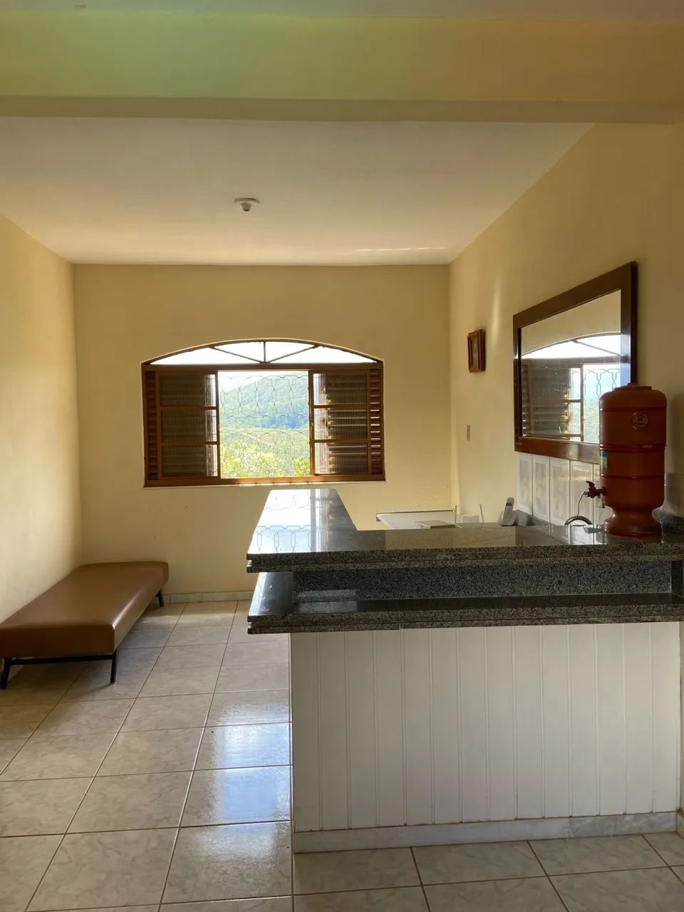 Mega oportunidade em Sabará: Sítio com 4 casas, piscina e extensa área verde - Foto 5