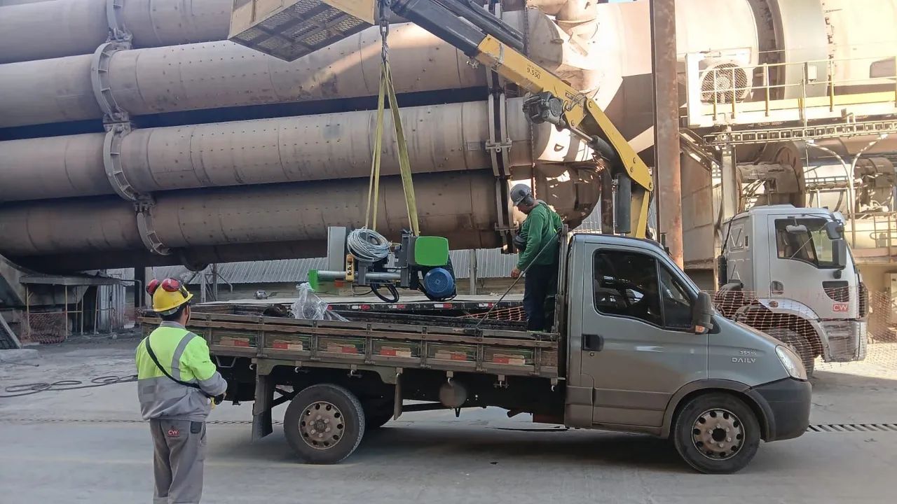 Carroceira Iveco  - Foto 5