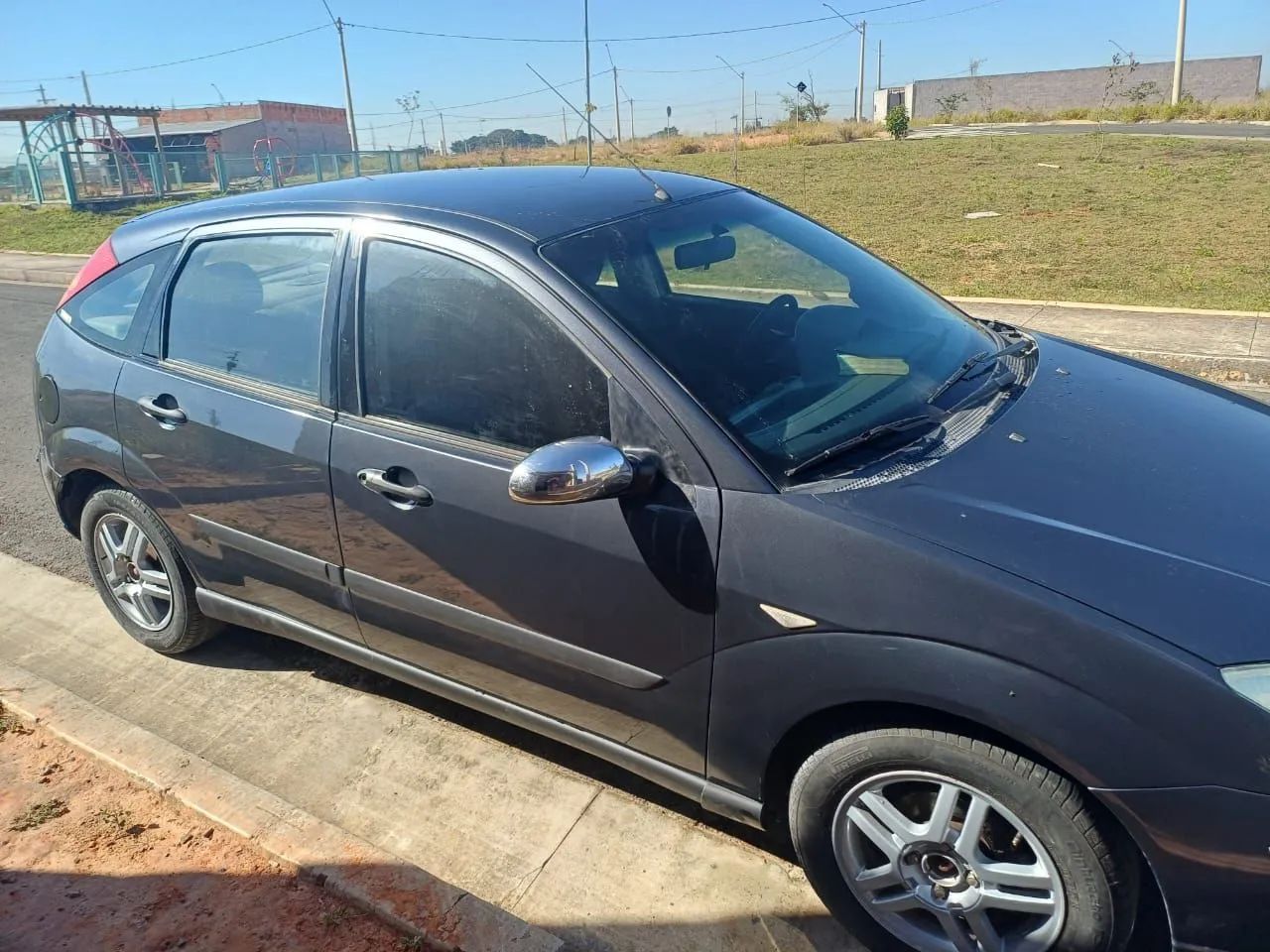 Ford Focus 2.0 16v/ 2.0 16V Flex 5P 2004 - Foto 2