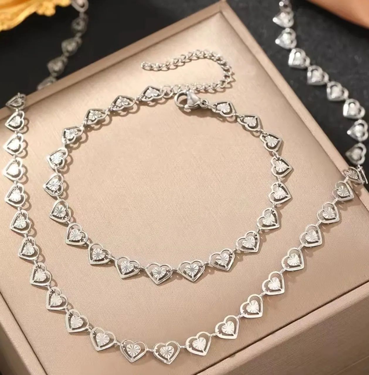 Conjunto feminino colar e pulseira de coração em aço inoxidável  - Foto 2