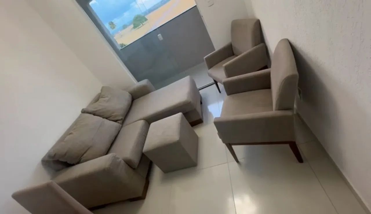 Sofá e poltronas 
