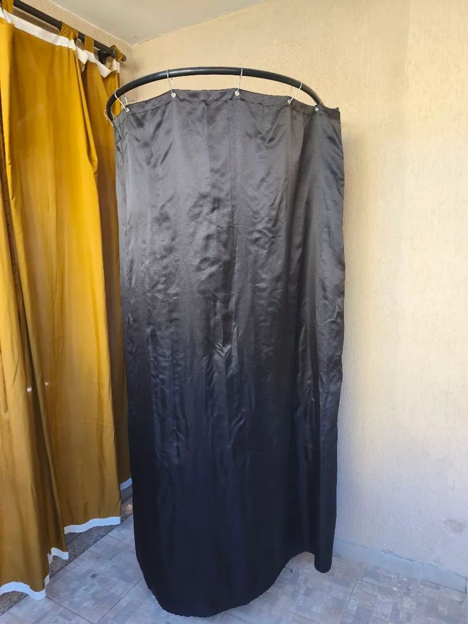Provador com cortina