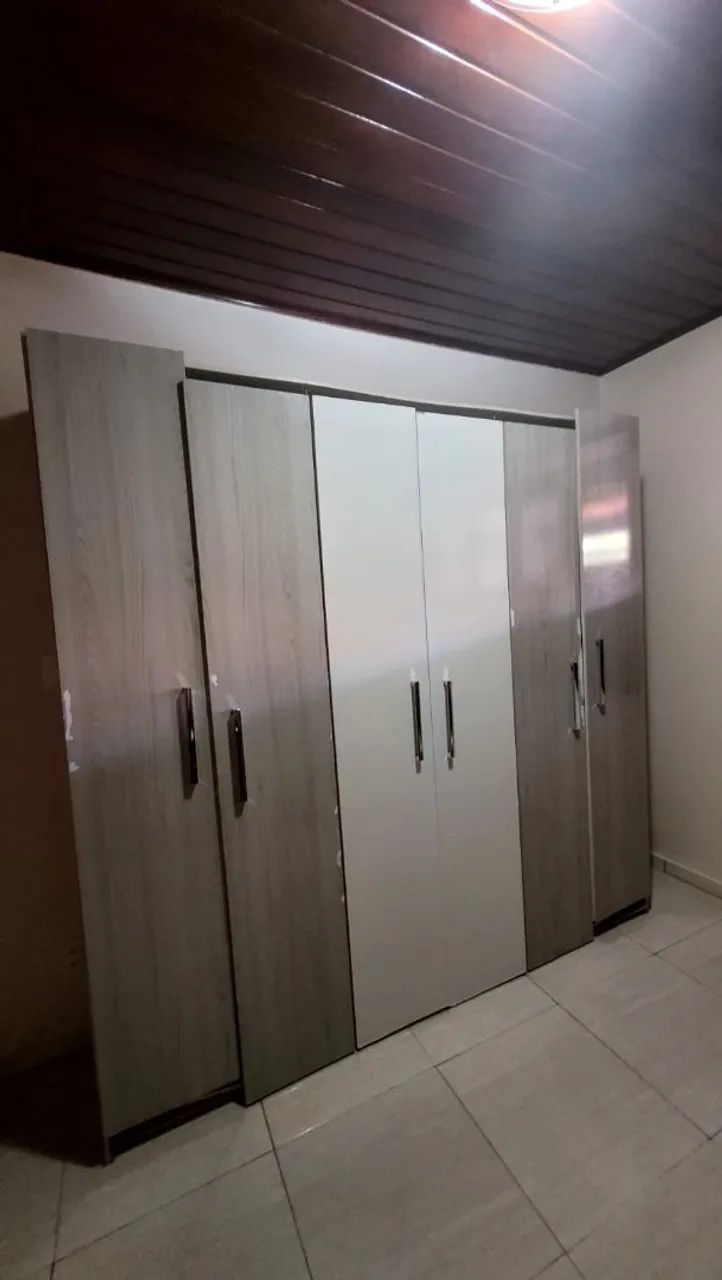 Doação de Guarda-Roupas
