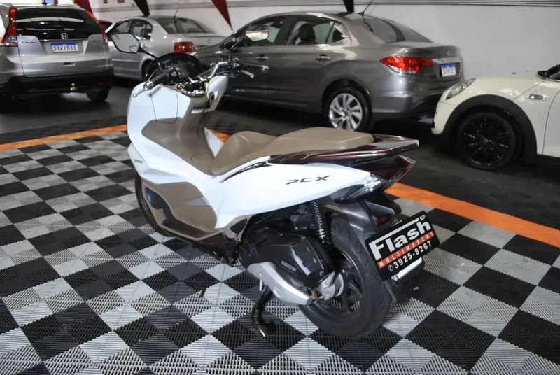 Honda PCX Gasolina Automático - Foto 3