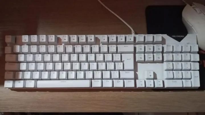 Teclado mecânico 100% e menbrana 60%