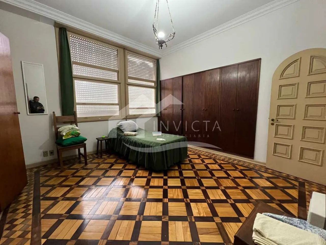 EXCELENTE OPORTUNIDADE DE 4 QUARTOS NO POSTO 5 - Foto 5