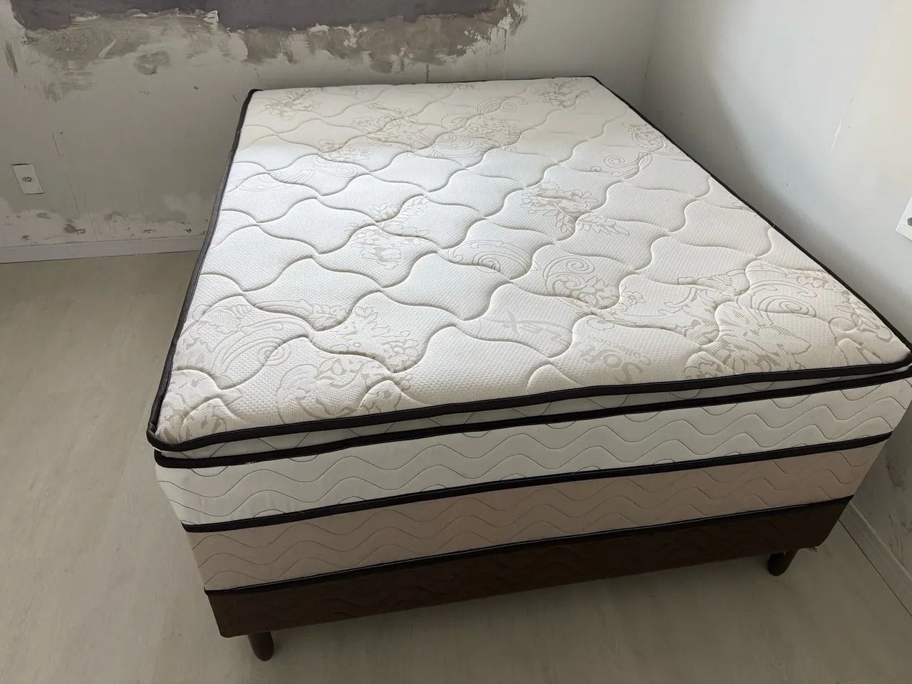 Cama Box
