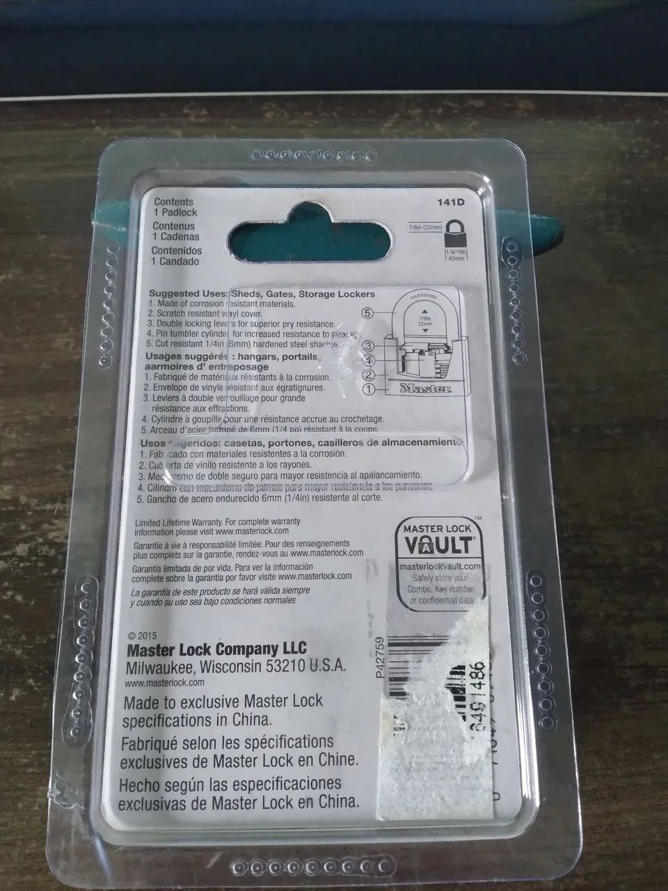 Cadeado Master Lock 141D 40mm coberto de vinil  - Foto 2
