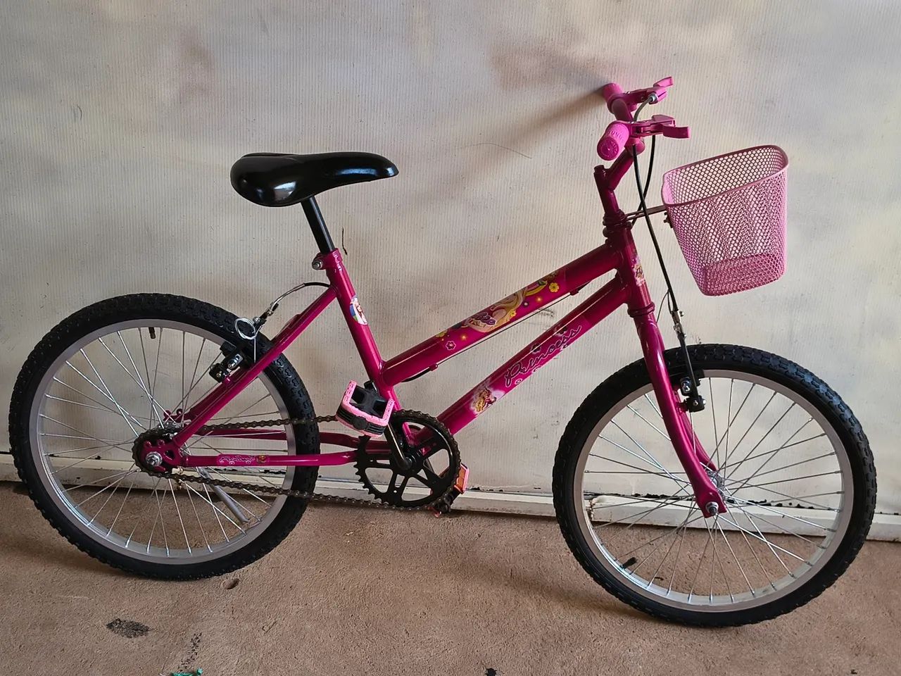 Bicicleta infantil aro 20 - Foto 4