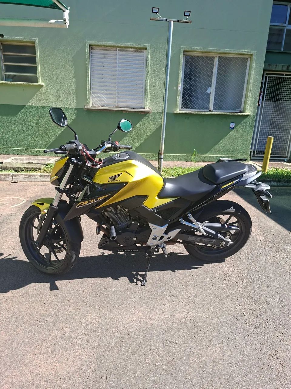 CB 300F 2024 - Foto 2
