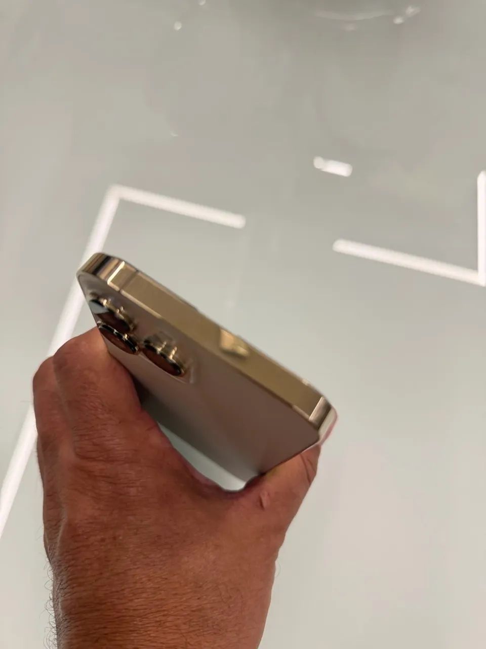 iPhone 13 Pro Max 256GB - Gold (Dourado) - Foto 2