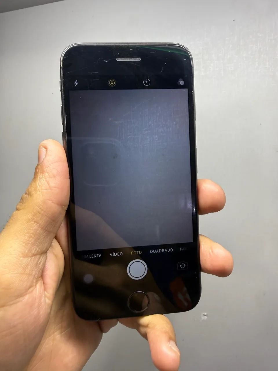iPhone 8 64gb 100% de bateria só pegar e usar 