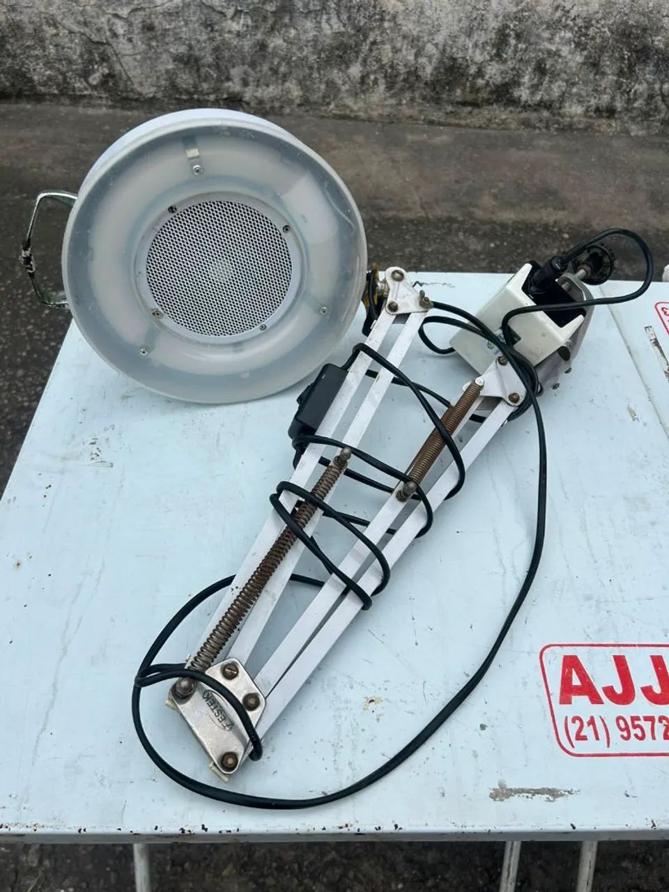 Luminária (lâmpada) com Exaustor