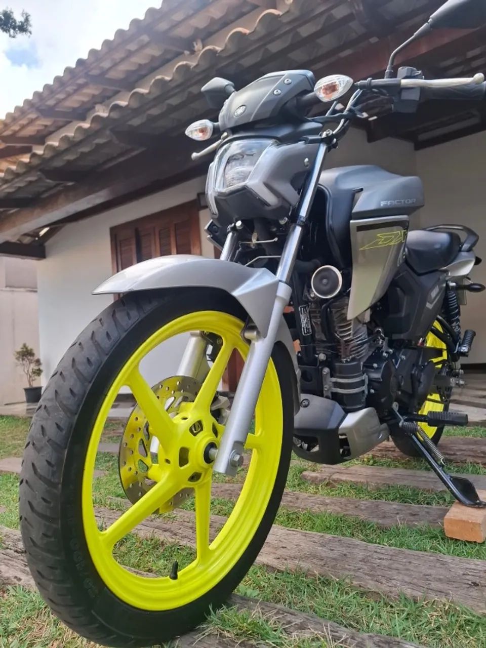 YBR FACTOR DX - Foto 5