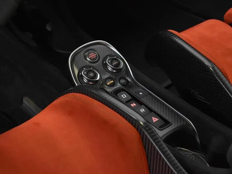 McLaren 600LT Coupe 3.8 Bi-Turbo V8, foto 14 de 18
