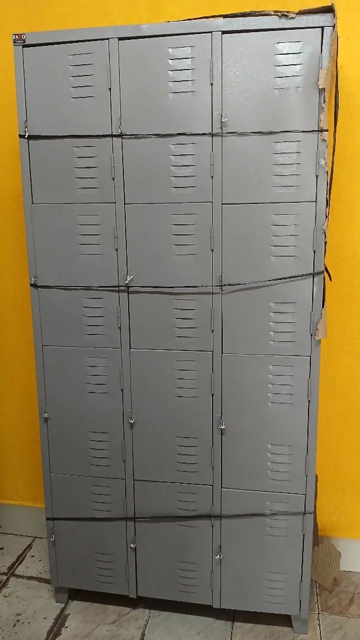 Escaninho de aço 12 portas