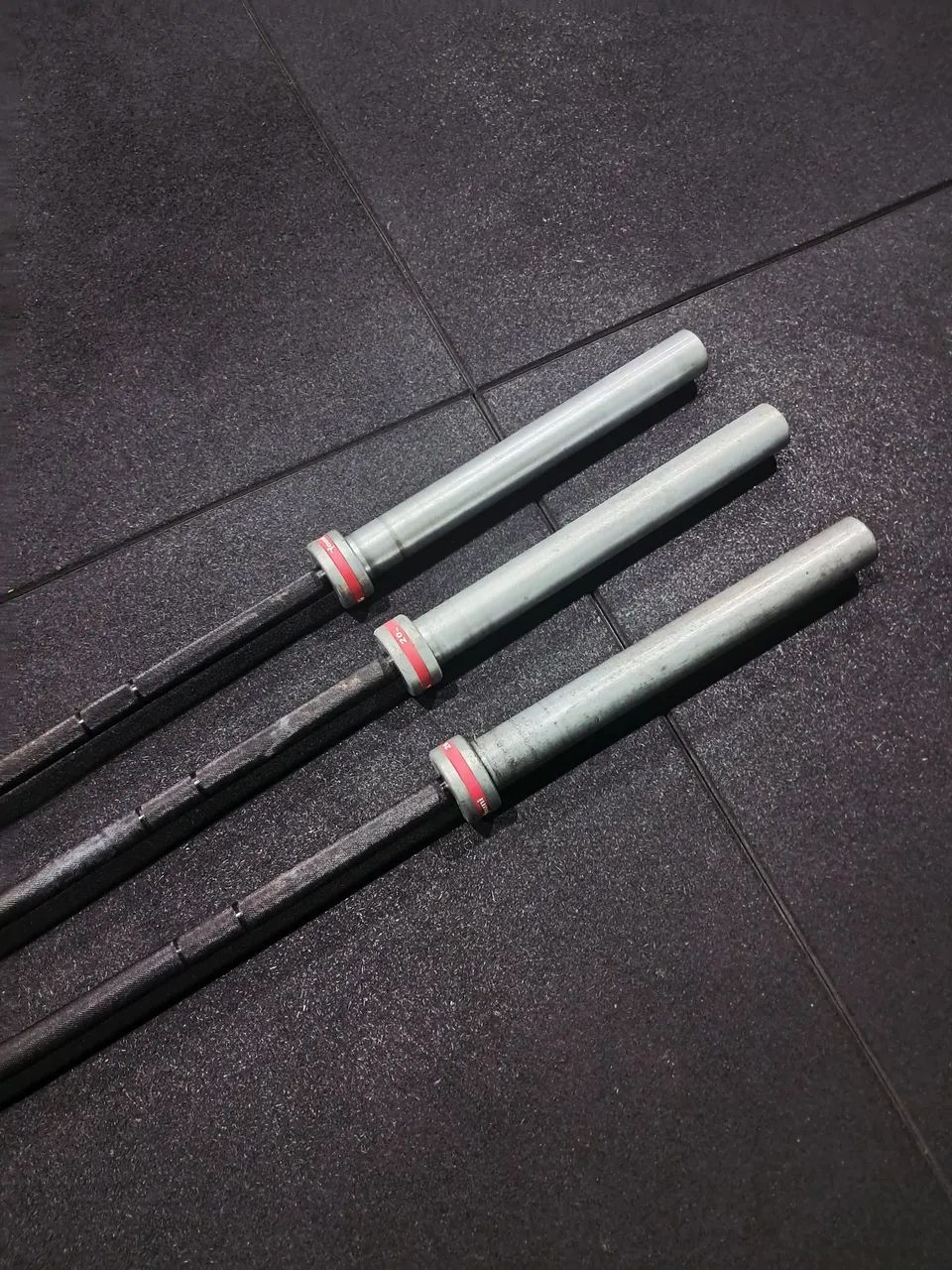 3 Barras Olímpicas Masculinas - 20 kg - Foto 2