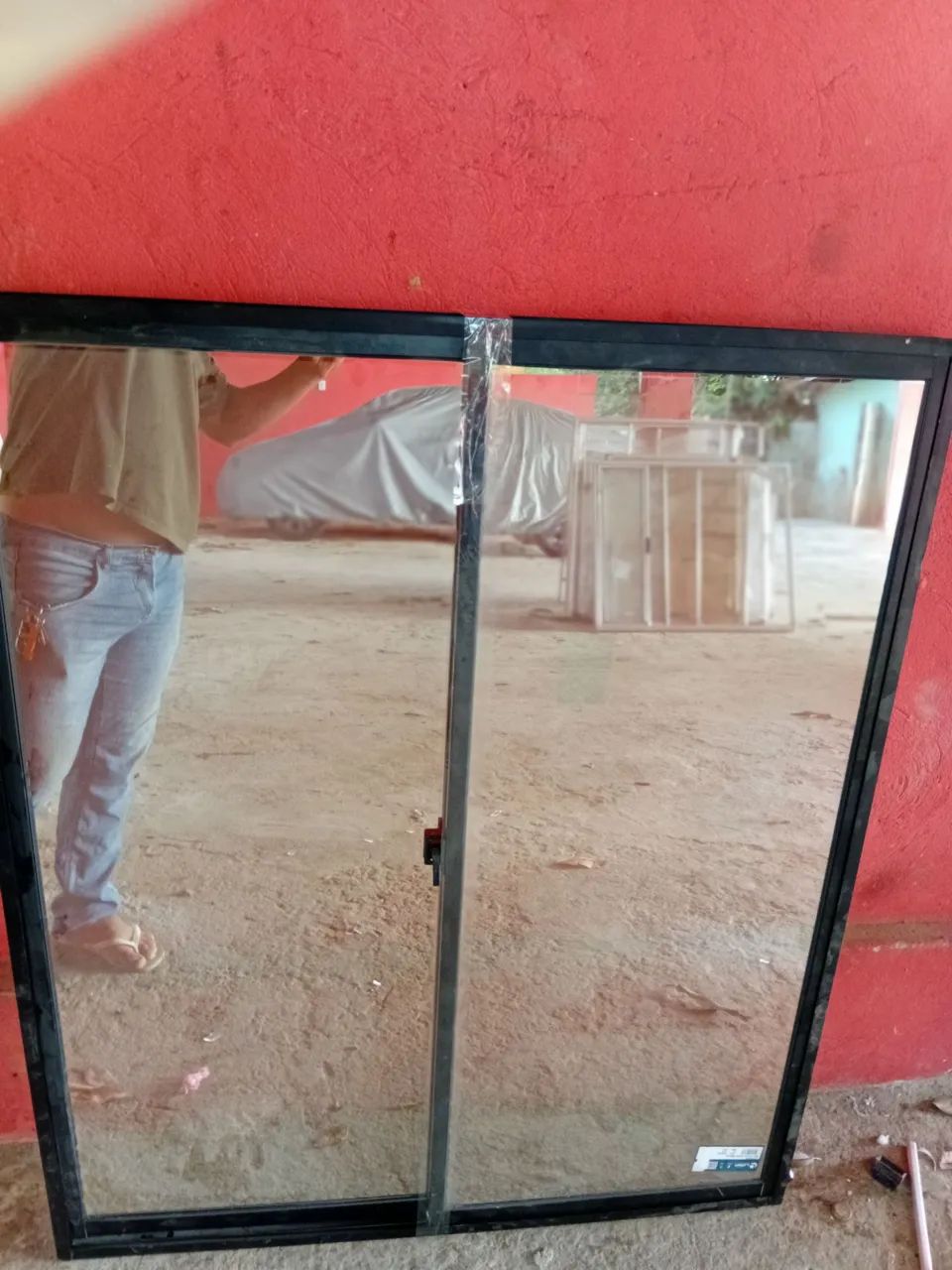 Janela de alumínio 120x100 preta espelhado  - Foto 3