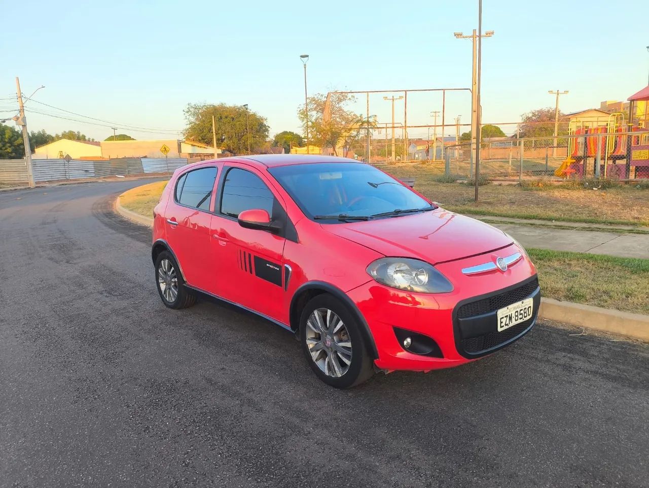 Fiat Palio Sporting 1.6 Flex 16V 5P 2014