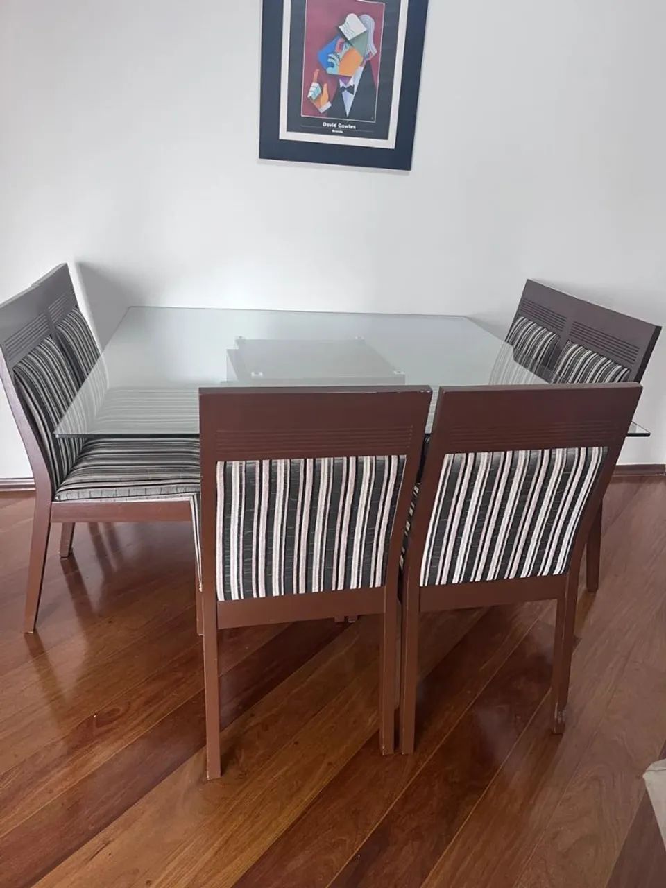 Mesa com Tampo de vidro e base de madeira - Foto 4