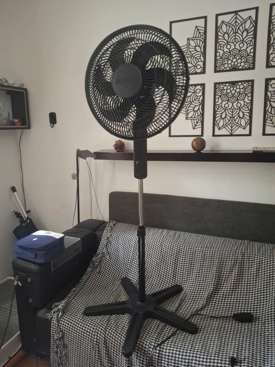 Ventilador Arno coluna praticamente novo - Foto 5