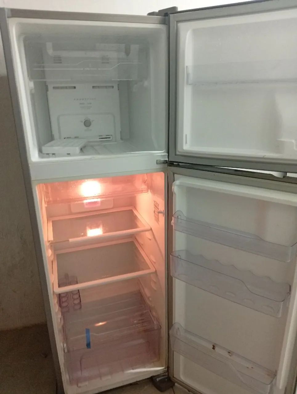 Geladeira Electrolux Frost Free gelando perfeitamente  - Foto 2