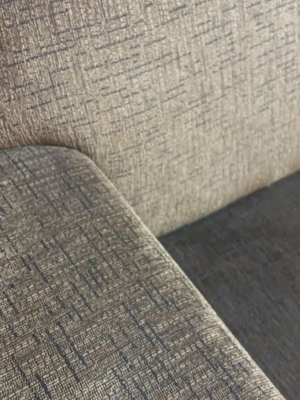 Sofá elegante 3 lugares  - Foto 4